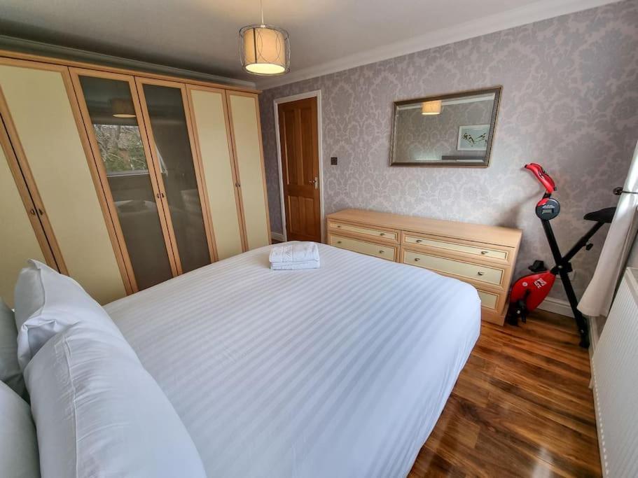Stunning Family Home Close To The City Centre Манчестер Екстер'єр фото