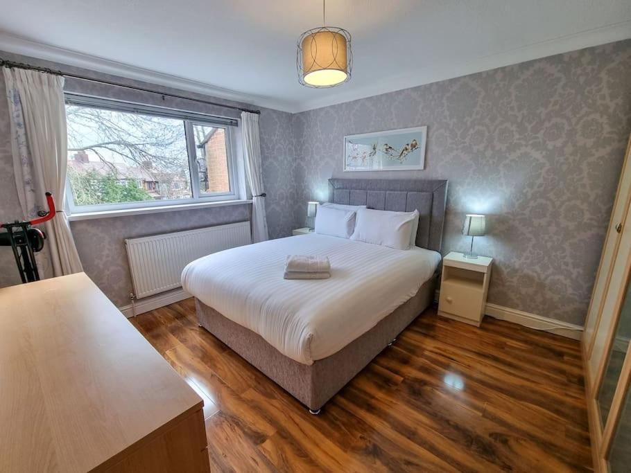 Stunning Family Home Close To The City Centre Манчестер Екстер'єр фото